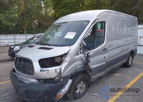 2015 Ford Transit-250 z USA, uszkodzony, nr VIN 1FTYR2CG0FKB15840